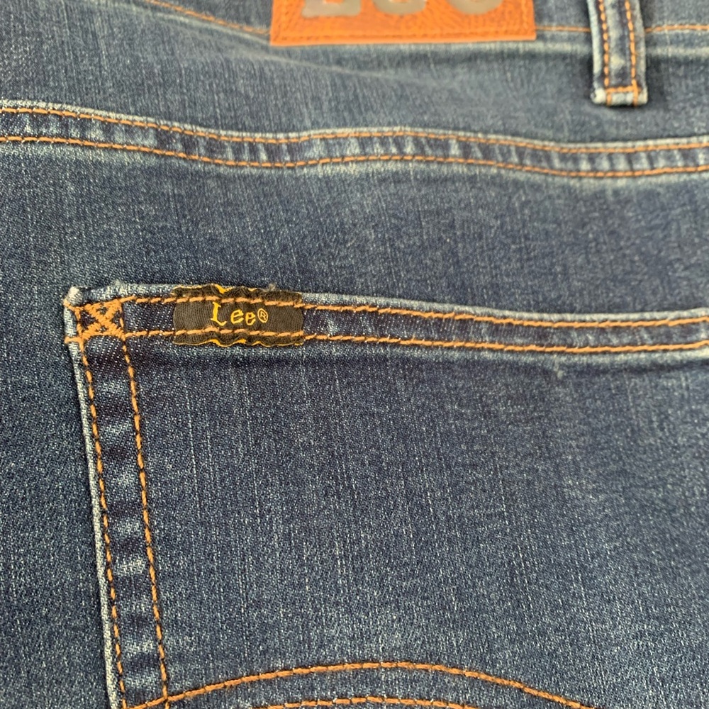 Lee Extreme Motion Men's Denim Shorts Straight Fit Stretch Size 42 X 10.5” Dusk - Picture 6 of 11